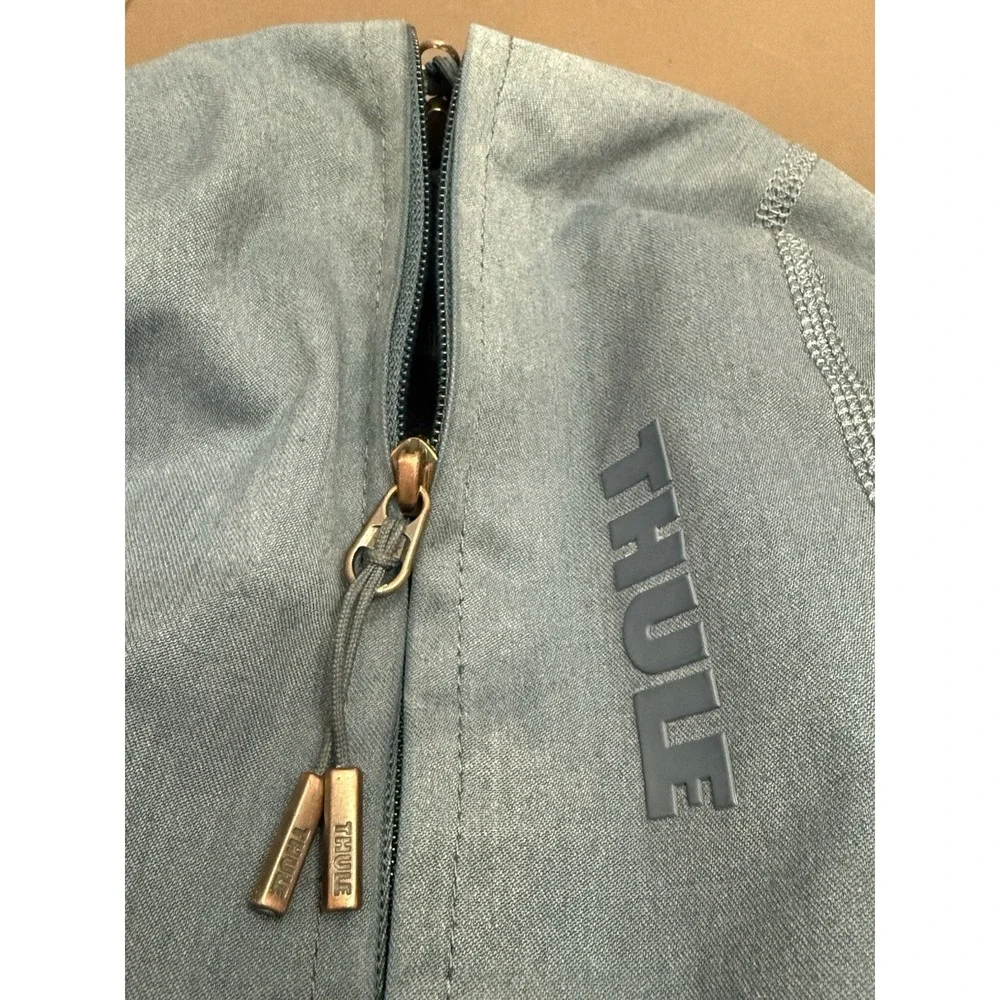 Thule Vea 17L Backpack 15